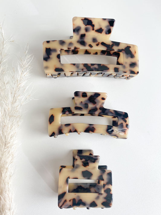 light tortoise clips