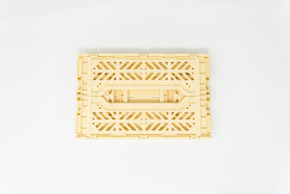 mini crate: banana